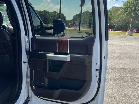 Used 2015 Ford F150 King Ranch w/ FX4 Off-Road Package AWD/4WD image 41