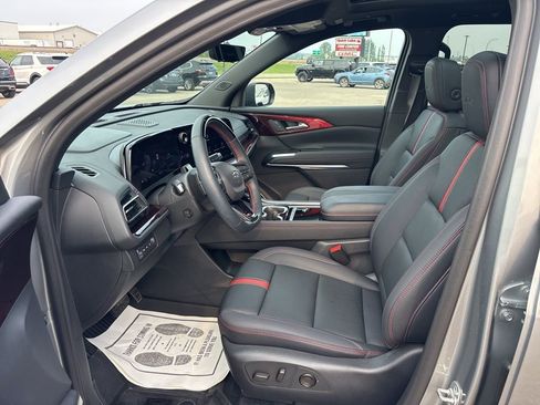 Used 2024 Chevrolet Traverse RS w/ LPO, Floor Liner Package image 11