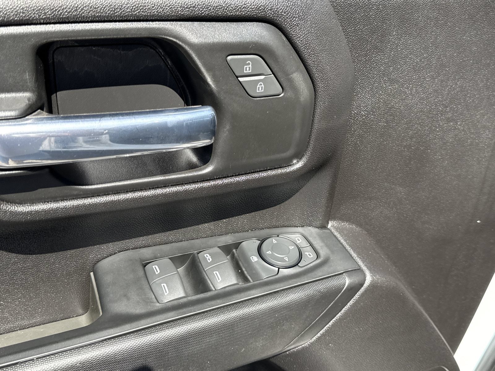 Used 2023 Chevrolet Silverado 2500 Custom AWD/4WD image 14