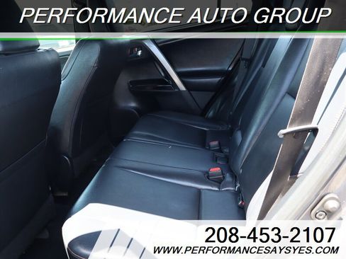 Used 2016 Toyota RAV4 SE FWD image 11