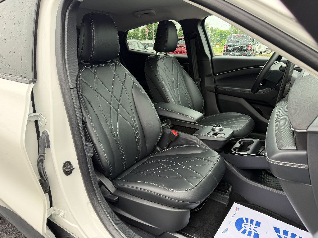 Used 2024 Ford Mustang Mach-E Select AWD/4WD image 18
