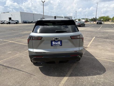 New 2026 Chevrolet Equinox RS w/ Convenience Package III AWD/4WD image 6
