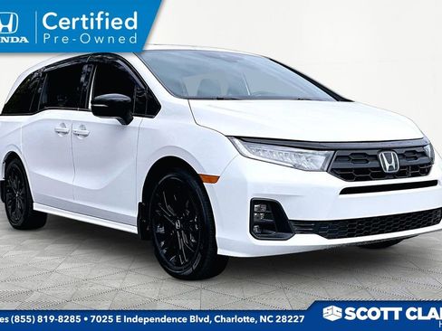 Used 2026 Honda Odyssey Sport-L image 1
