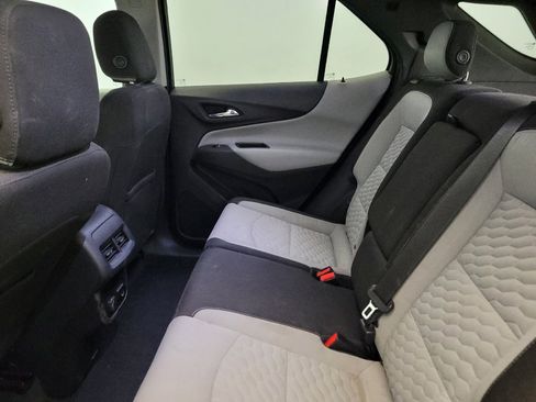 Used 2018 Chevrolet Equinox LT FWD image 18