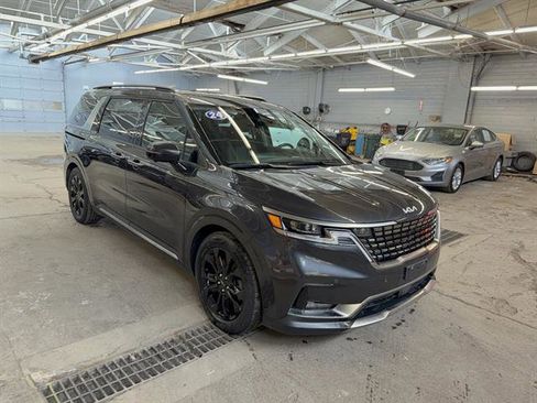 Used 2024 Kia Carnival SX Prestige image 19