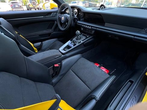 Used 2022 Porsche 911 GT3 RWD image 17