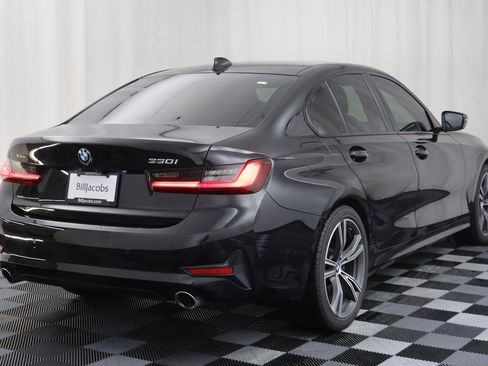 Used 2022 BMW 330i xDrive Sedan w/ Premium Package 2 image 16