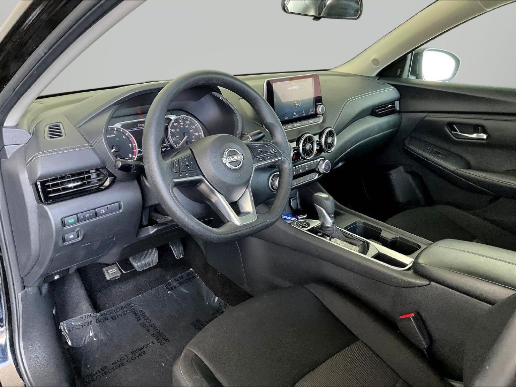 Used 2024 Nissan Sentra SV FWD image 18
