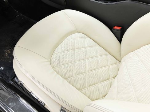 Used 2014 Bentley Mulsanne RWD image 40