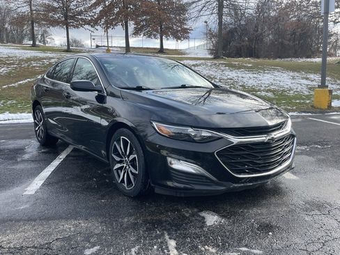 Used 2023 Chevrolet Malibu RS w/ Driver Confidence Package image 1