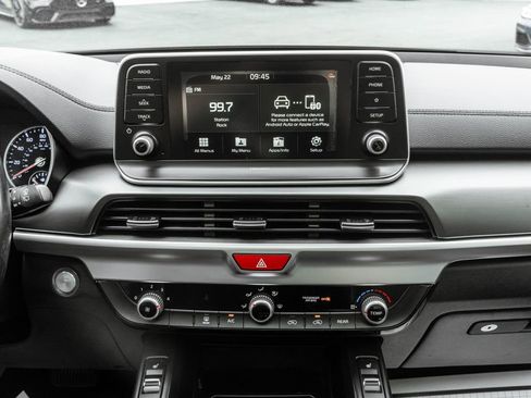Used 2020 Kia Telluride S AWD/4WD image 16