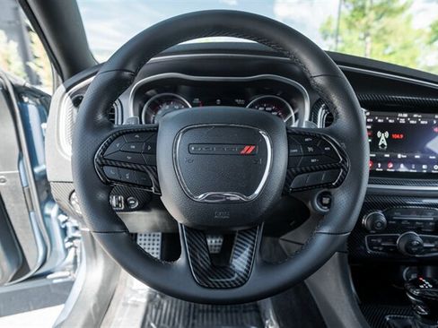 Used 2018 Dodge Charger R/T Scat Pack RWD image 24