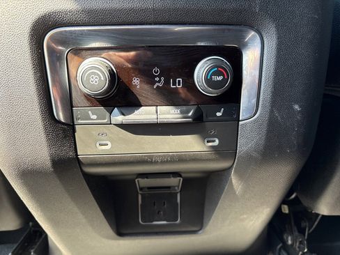 Used 2021 Chevrolet Tahoe RST w/ Luxury Package image 36