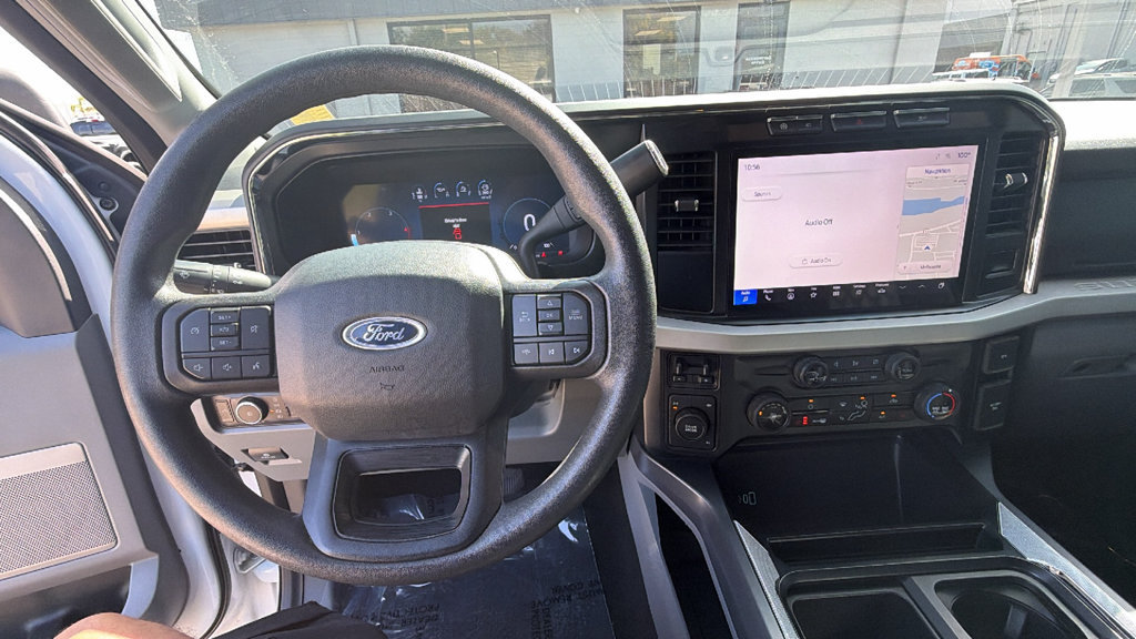 Used 2023 Ford F250 XLT w/ Black Appearance Package AWD/4WD image 16