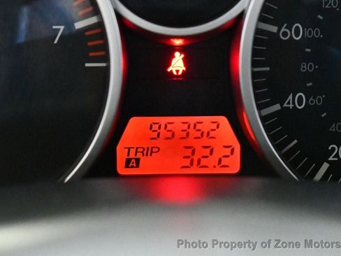 Used 2006 MAZDA MX-5 Miata Sport w/ Suspension Pkg RWD image 17