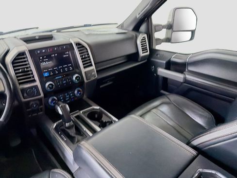 Used 2019 Ford F150 Platinum w/ Equipment Group 701A Luxury image 28