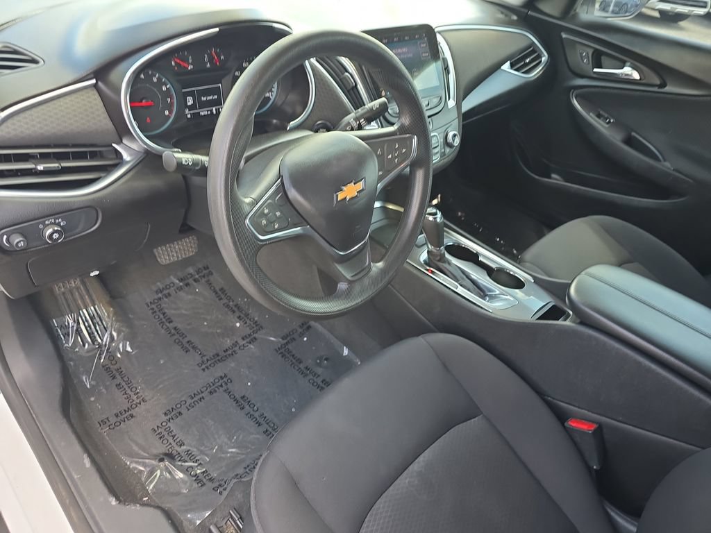 Used 2020 Chevrolet Malibu LT FWD image 18
