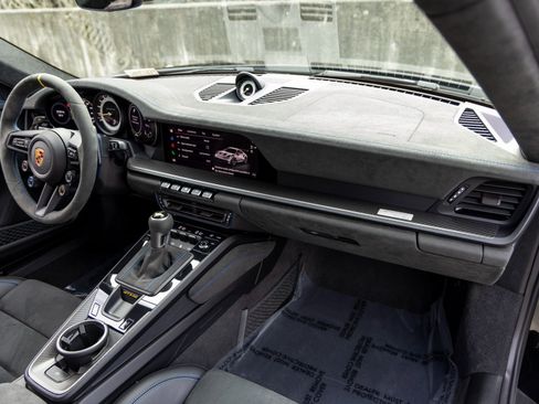 Certified 2025 Porsche 911 GT3 RS image 65