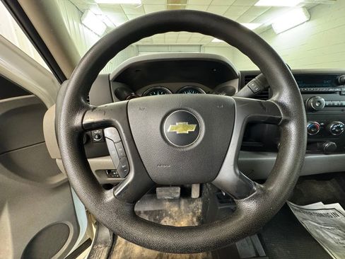 Used 2014 Chevrolet Silverado 2500 W/T image 27