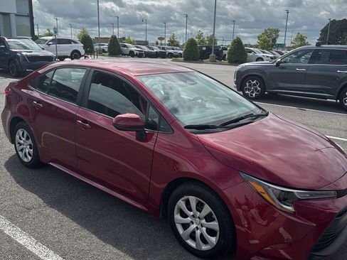 Used 2024 Toyota Corolla LE image 5