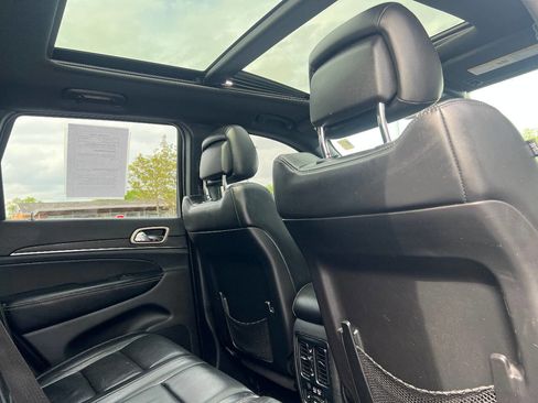 Used 2015 Jeep Grand Cherokee Limited w/ Luxury Group II AWD/4WD image 29