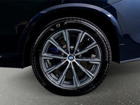 Used 2024 BMW X5 M60i w/ Climate Comfort Package image 18