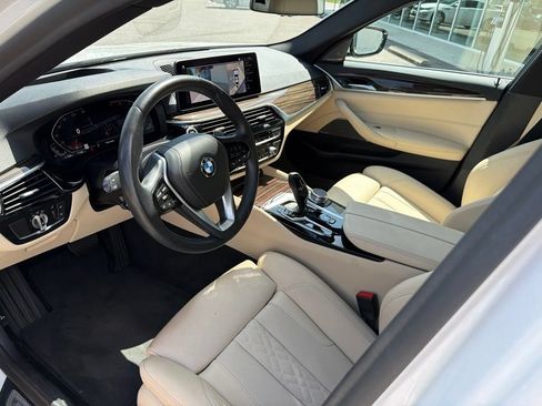Used 2021 BMW 530i w/ Premium Package RWD image 17