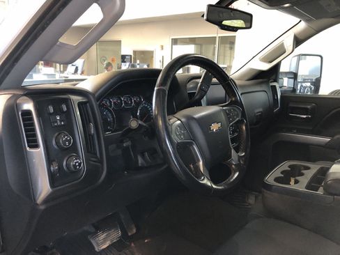 Used 2016 Chevrolet Silverado 2500 LT w/ LT Convenience Package image 11