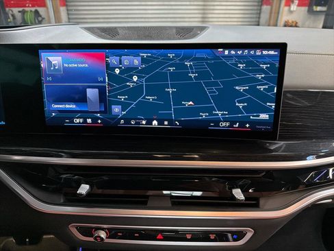 Used 2024 BMW X7 M60i w/ Executive Package image 15