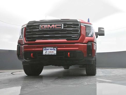 Used 2025 GMC Sierra 2500 AT4 w/ AT4 Premium Plus Package AWD/4WD image 38
