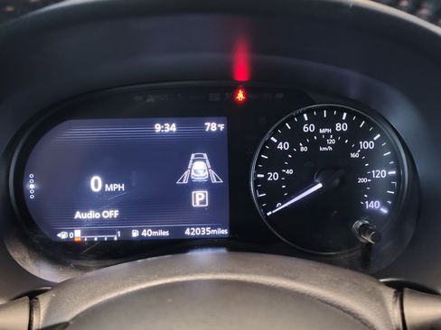 Used 2021 Nissan Kicks SR w/ SR Premium Package FWD image 19
