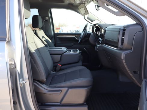 Used 2023 Chevrolet Silverado 1500 LT image 12