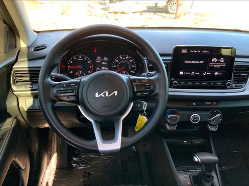 Used 2022 Kia Rio S FWD image 6