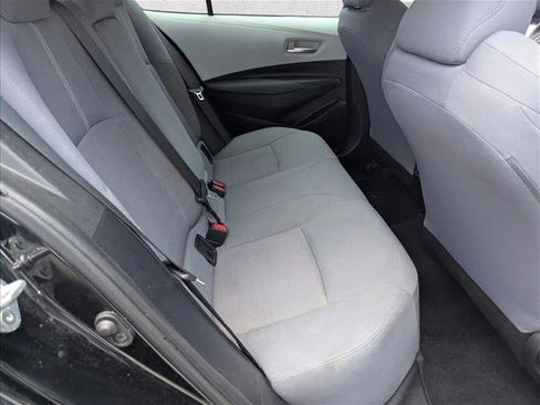 Used 2022 Toyota Corolla SE FWD image 18