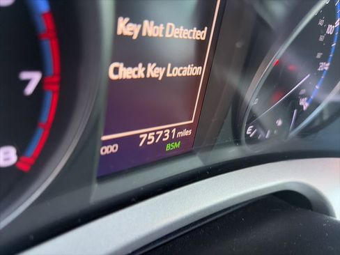 Used 2018 Toyota RAV4 XLE image 20