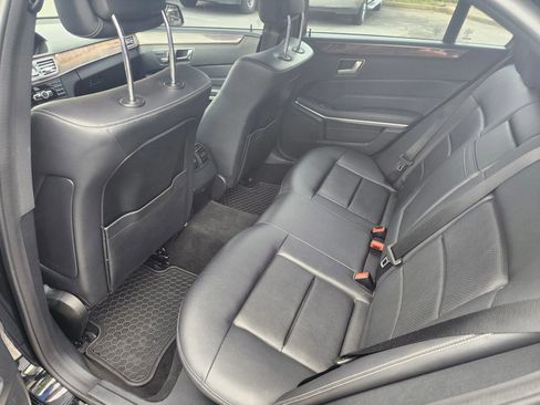 Used 2014 Mercedes-Benz E 350 4MATIC Sedan image 12