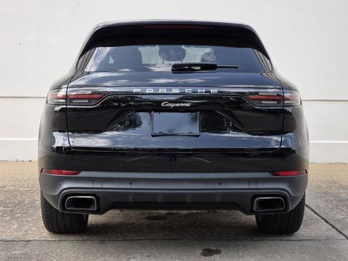 Used 2020 Porsche Cayenne image 4