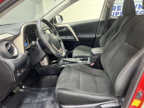Used 2014 Toyota RAV4 XLE AWD/4WD image 11