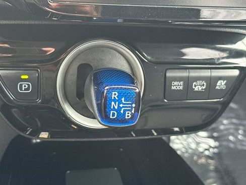 Used 2021 Toyota Prius Prime XLE image 27