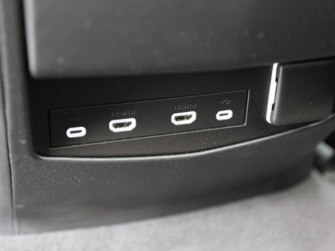 Used 2021 Cadillac Escalade Sport w/ Driver Assist Tech Package image 28