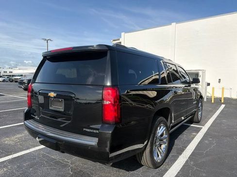 Used 2020 Chevrolet Suburban Premier w/ Premier Plus Edition AWD/4WD image 14