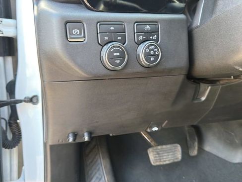 Used 2024 Chevrolet Silverado 2500 LT image 23