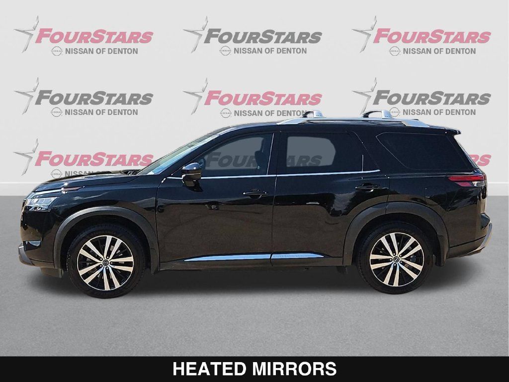 Used 2024 Nissan Pathfinder Platinum w/ Cargo Package FWD image 8