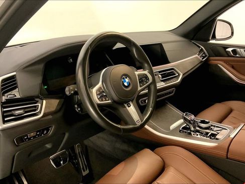 Used 2022 BMW X5 xDrive40i w/ M Sport Package AWD/4WD image 21