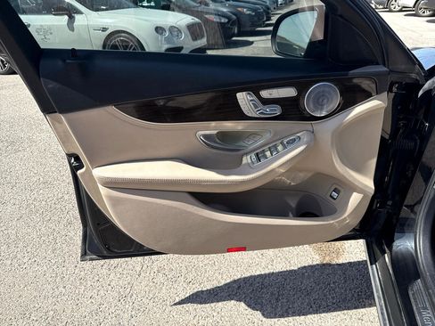 Used 2015 Mercedes-Benz C 300 4MATIC Sedan image 10