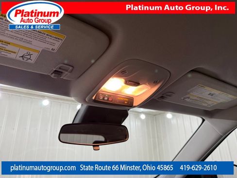 Used 2021 Chevrolet TrailBlazer LT FWD image 24