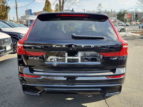 Used 2025 Volvo XC60 T8 Plus w/ Protection Package Premier image 5