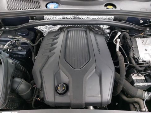 Used 2022 Porsche Macan image 33