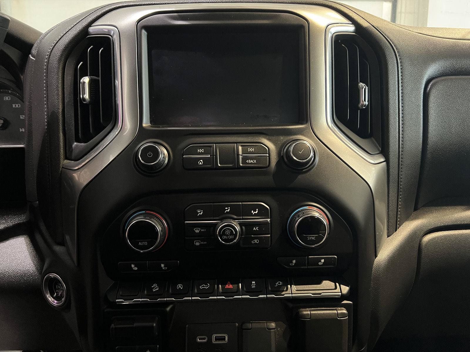 Used 2020 Chevrolet Silverado 1500 RST AWD/4WD image 45
