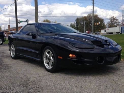 Used 1998 Pontiac Firebird Formula RWD image 10